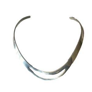 Formed silver necklace